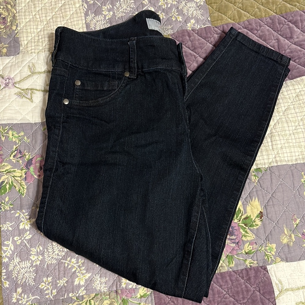 Torrid Denim Jegging Size 18S